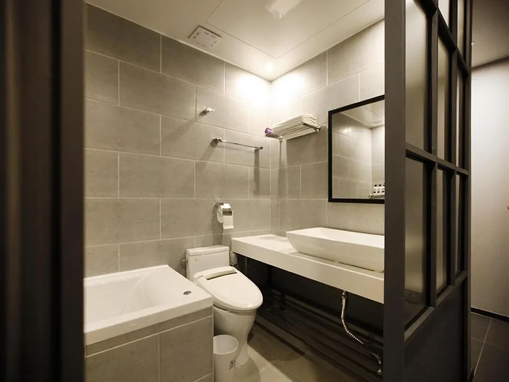 No. 25 Hotel Myeongji Ocean City Branch Business Busan Motel
