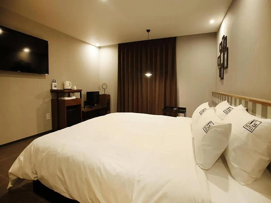 No. 25 Hotel Myeongji Ocean City Branch Business Busan Motel